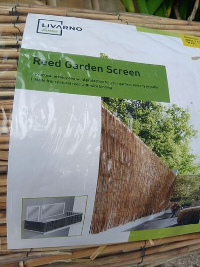 Reed Garden Screen. NEW (Still in packaging)