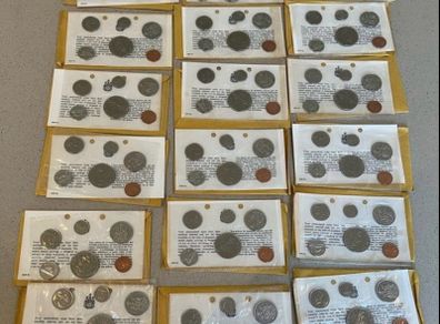 Canada 1969 Dollar Set x 18