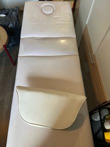 masage table