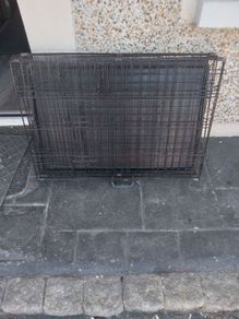 Medium dog cage