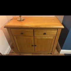 Solid Oak sideboard unit