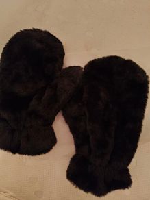 Faux Fur Mittens