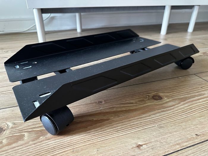 Rolling PC tray