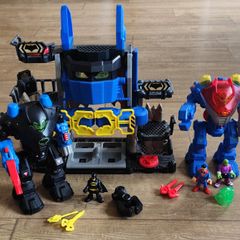 IMAGINEXT Batman Robo Batcave PlaySet with Batman Robot and  Superman Robot