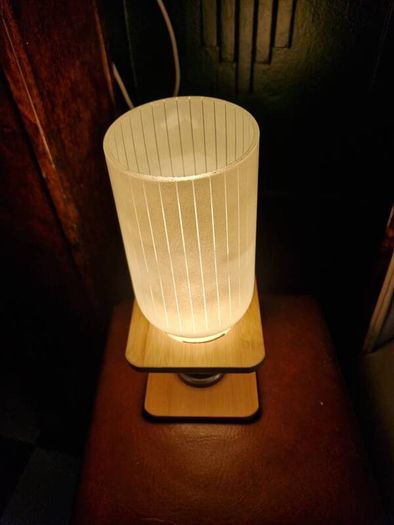 1 Retro Vintage Mid Century Glass shade /repro base  Table lamp