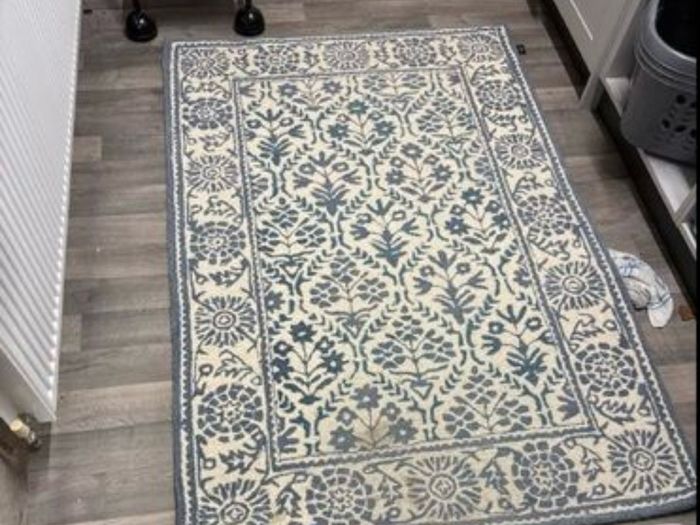 Rug