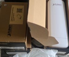 Planet Networks pair of nanoneams and 8 x port POE switch