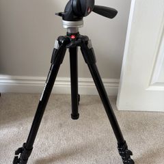 Manfrotto 190XDB tripod