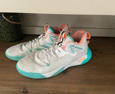 Adidas Bounce Step Back 3