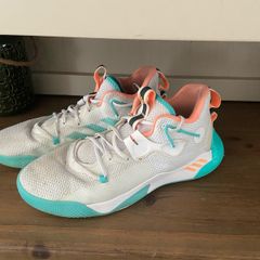 Adidas Bounce Step Back 3