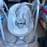 swinging baby chair Image 2
