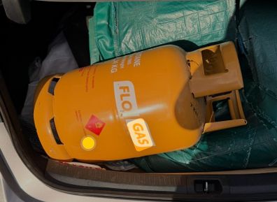 gas cylinder