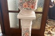 Ceramic flower pot stand