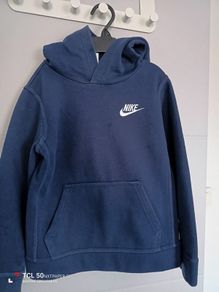 NIKE boys jumper/hoodie.age 5/6