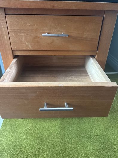 Chest of drawers