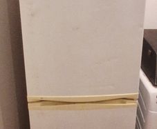 Free WORKING Whirlpool fridge freezer