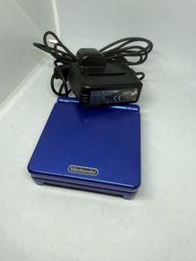 Nintendo Game Boy Advance SP