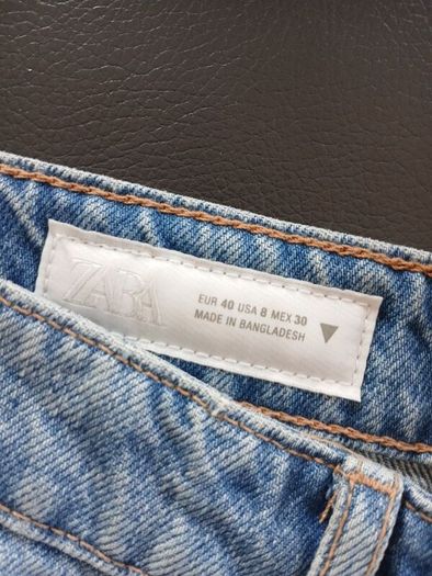 Zara denim shorts pristine condition