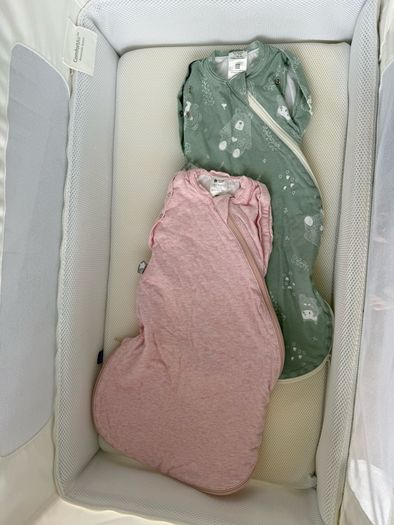 Snuz Pod 4 with mattress, protector, fitted sheets and more