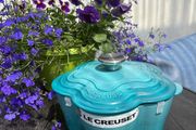 Le creuset Fafa 2L pot in Teal/ Carribean