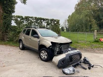 2019 Dacia Duster Essential Breaking for Parts