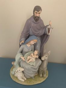 nativity statue