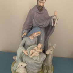 nativity statue