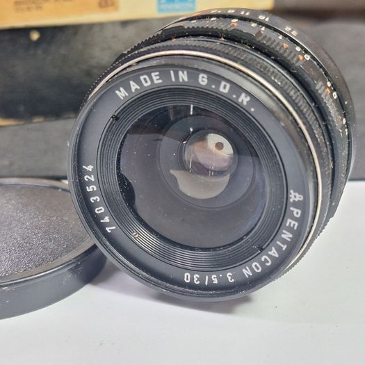 Pentacon 30mm f3.5 Wide-Angle Lens - Made in G.D.R. - M42 Mount