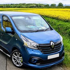 Renault Trafic Sport+ Splitter