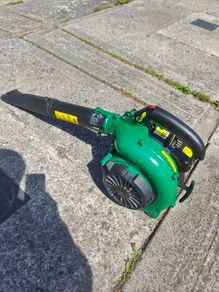leaf blower