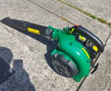 leaf blower