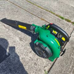 leaf blower