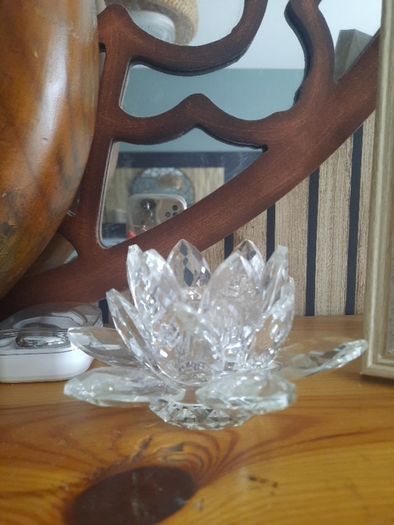 Crystal flower candle holder