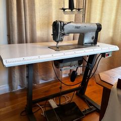 Industrial sewing machine
