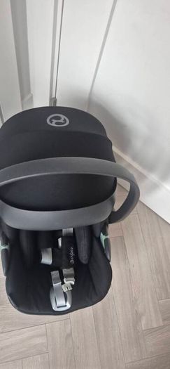 Cloud T i-Size plus swivel base