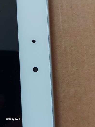 Samsung Galaxy Tab 2, Model GT-P5110, White, Comes with charging Cable, Pin Locked, for parts or repair