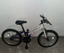 Girls bike