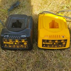 drill & 2x chargers