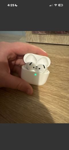 AirPod 4s