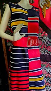 Tommy Hilfiger colorful red Black yellow 4 seasons cotton dress L