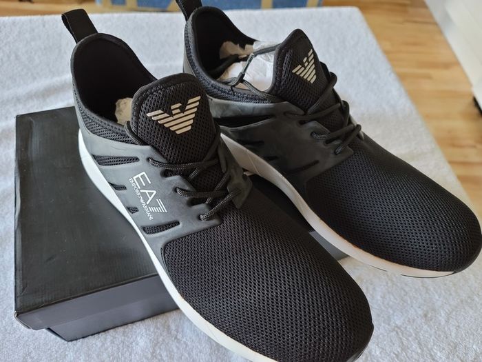 Rare Emporio Armani EA7 Men's Brand New Racer Trainers Size 11 Sold Out Everywhere in Size 11