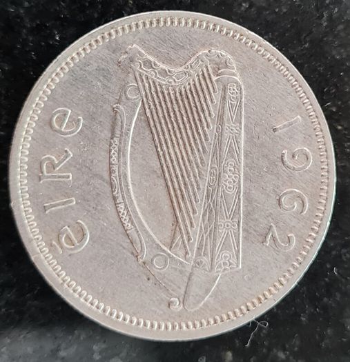 Ireland Excellent 1962 shilling Unc coin