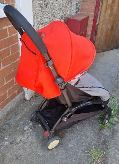 Babyzen yoyo with newborn bassinet