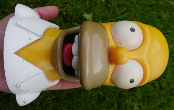 Vintage Rare Homer Shower Radio, Simpsons Radio,Homer Simpson plastic figure - wall mountable (not tested)