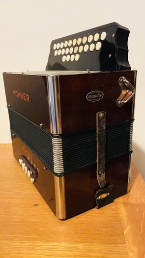 Vintage Hohner Bb/Eb Accordion 2 1/2 row