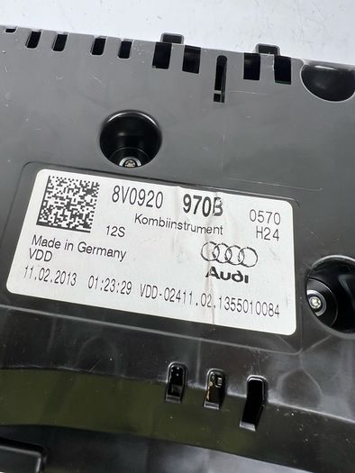 Audi A3 8V 2013 Diesel Speedometer Instrument Cluster 8V0920970B A2l6b1s