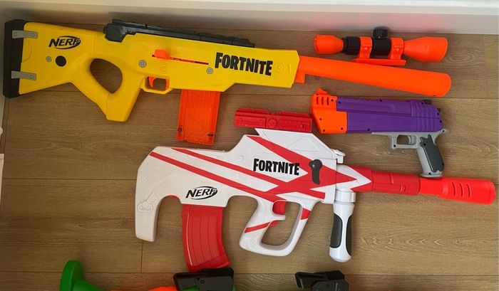 Bundle of Fortnite and Roblox nerf guns
