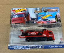 Nissan Skyline R34 & Fleet Street Team Transporter Motul Hot Wheels