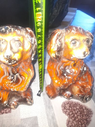 Pair of Vintage Spaniel Dog Figurines. Postage Available or Collection