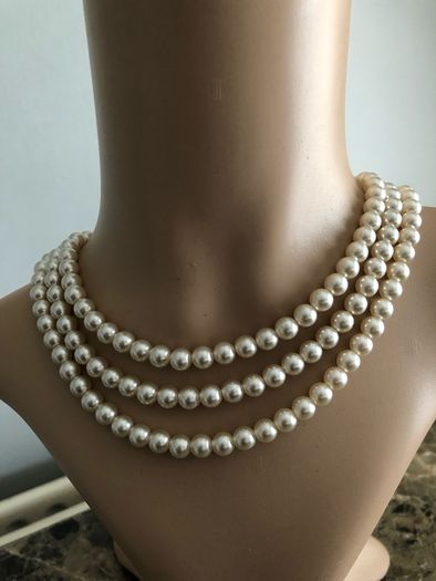 pearl necklace
